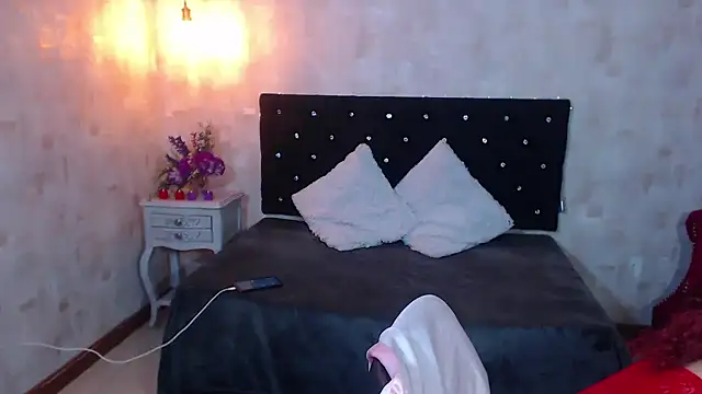 IsabelaLatina online show from June 2026 07:07:01 AM