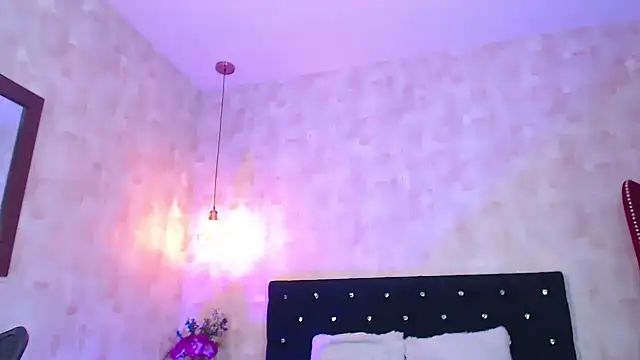 IsabelaLatina online show from June 2026 05:12:01 AM