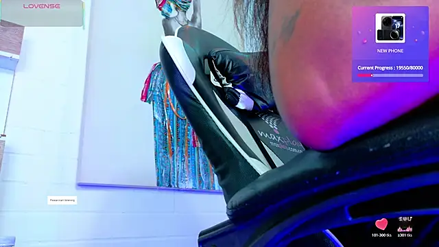KAROL-SCOTT online show from April 2026 07:00:02 PM