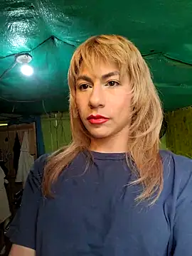 Snapshot of Evehampy chatting on September 2025 08:34:02 PM Evehampy online show from September 2025 08:34:02 PM