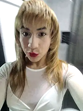 Snapshot of Evehampy chatting on October 2025 10:22:02 PM Evehampy online show from October 2025 10:22:02 PM