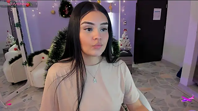 martinasaez online show from December 2024 07:55:01 PM