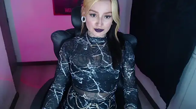 Snapshot of Anaii_Gomez chatting on January 2025 07:49:01 PM Anaii Gomez online show from January 2025 07:49:01 PM