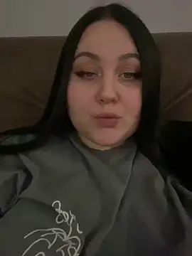 ihaveasecret  online show from December 2024 06:38:01 PM