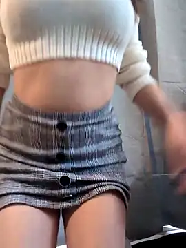 leyla babe online show from June 2026 01:11:01 PM