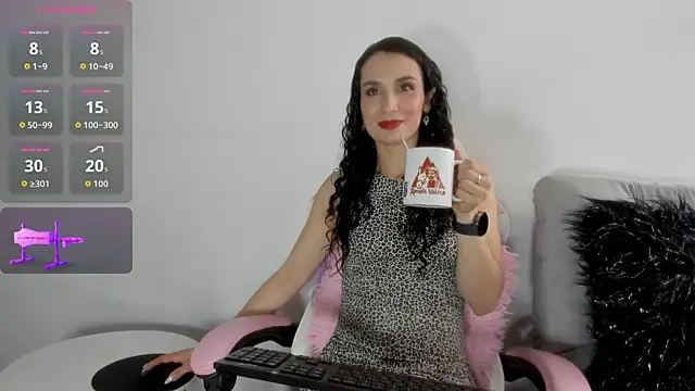 Snapshot of Layla_Sia chatting on September 2025 05:13:01 PM Layla Sia online show from September 2025 05:13:01 PM