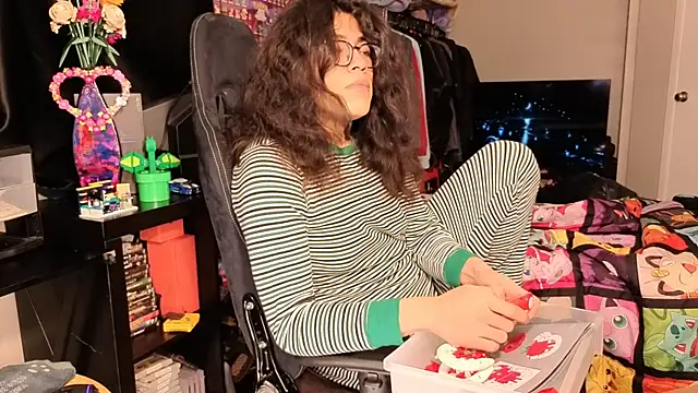 ShinyCherub online show from February 2025 04:48:02 AM