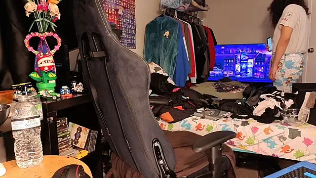 ShinyCherub online show from February 2025 05:53:02 PM