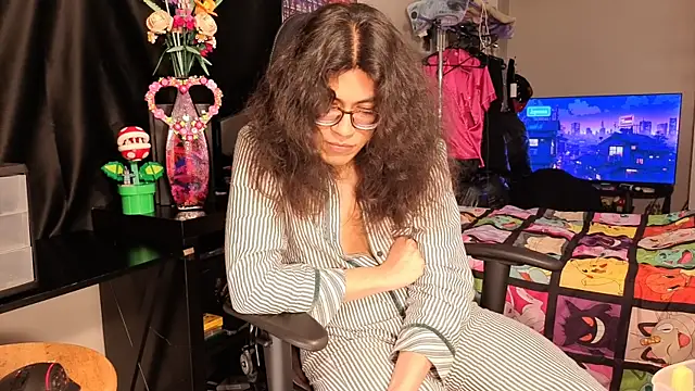 ShinyCherub online show from February 2025 03:27:01 PM