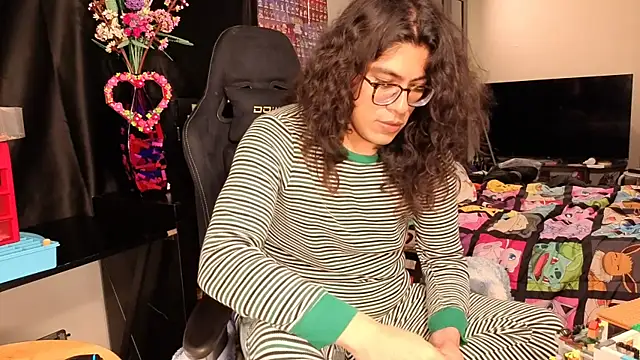 ShinyCherub online show from March 2025 08:52:01 PM