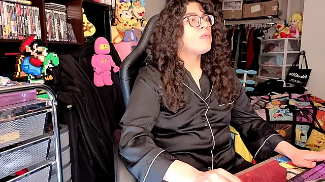 ShinyCherub online show from June 2026 05:43:01 AM