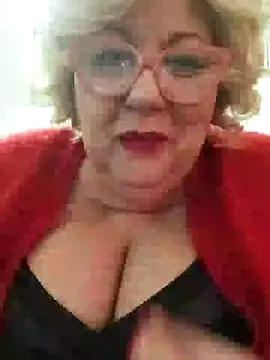 Snapshot of Merilulla chatting on January 2025 01:30:01 AM Merilulla online show from January 2025 01:30:01 AM