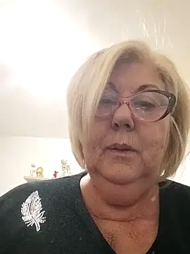 Snapshot of Merilulla chatting on March 2025 06:01:01 PM Merilulla online show from March 2025 06:01:01 PM