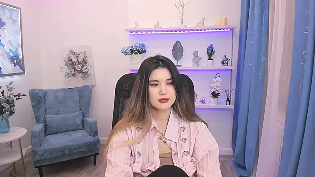 AnneTLi online show from January 2026 03:34:01 AM