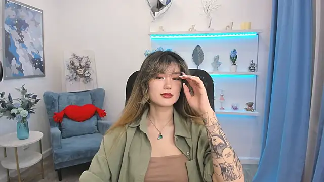 AnneTLi online show from June 2026 03:18:02 AM
