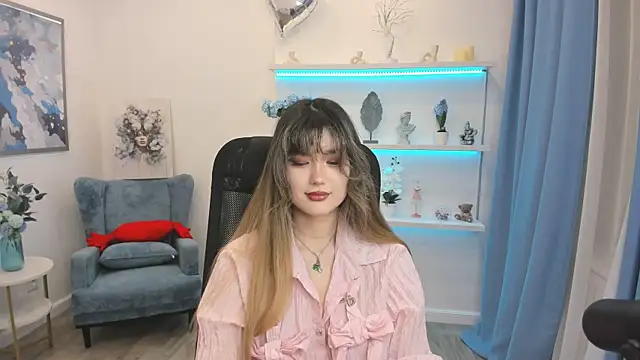 AnneTLi online show from June 2026 03:19:02 AM