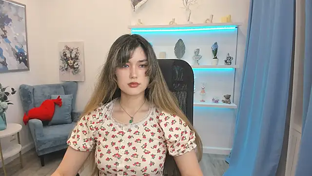 AnneTLi online show from June 2026 06:32:02 PM