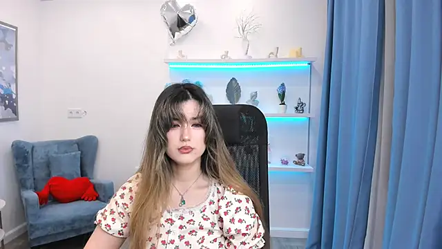 AnneTLi online show from June 2026 03:33:02 AM