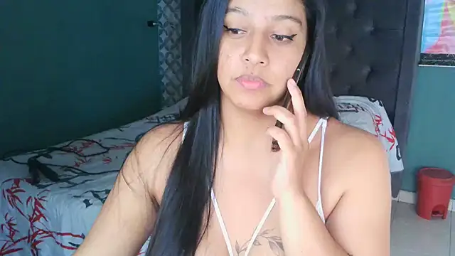 almaswan1 online show from October 2025 04:59:02 PM