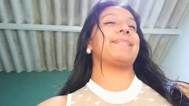 almaswan1 online show from October 2025 06:52:01 PM