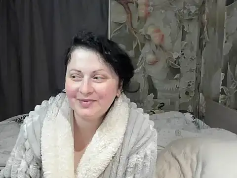 Lillian2 online show from April 2026 08:25:02 PM