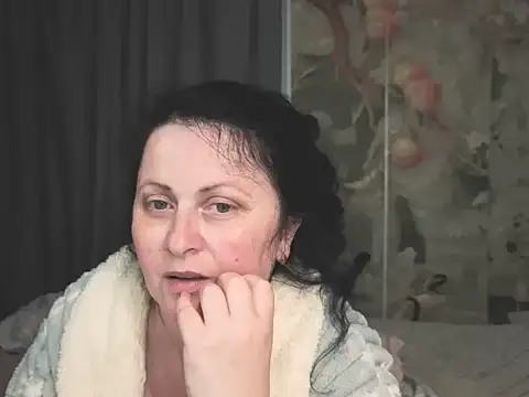 Lillian2 online show from June 2026 02:41:02 PM