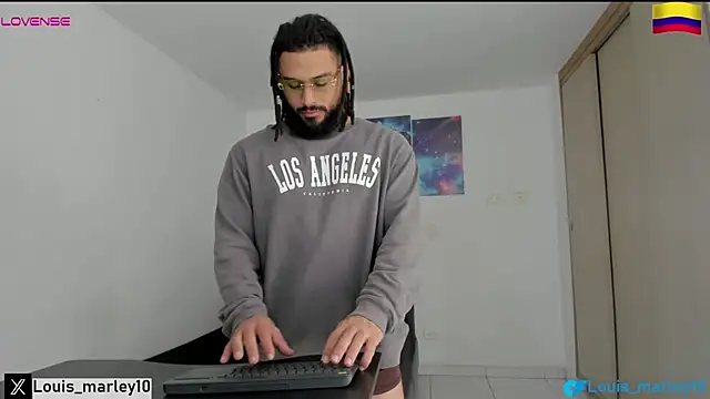 Snapshot of Louis_marley__ chatting on October 2025 03:55:02 PM Louis marley online show from October 2025 03:55:02 PM