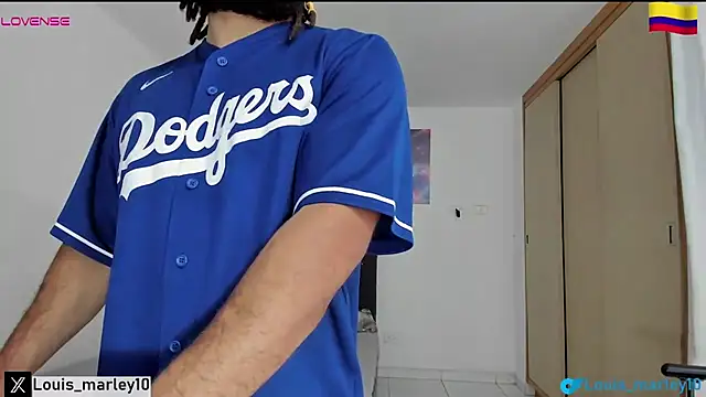 Louis marley   online show from December 2025 09:31:02 PM