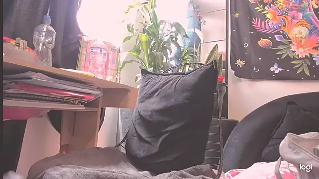 MYFAVOURITESTRAGER online show from September 2025 03:45:02 PM