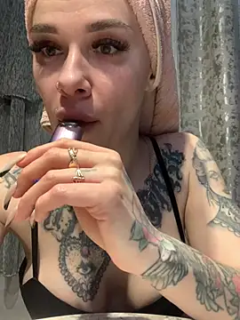 Queen of pain online show from February 2025 05:37:02 PM