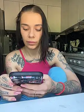 Queen of pain online show from June 2026 06:38:02 AM