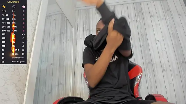 DominicSccott online show from March 2025 12:57:02 PM