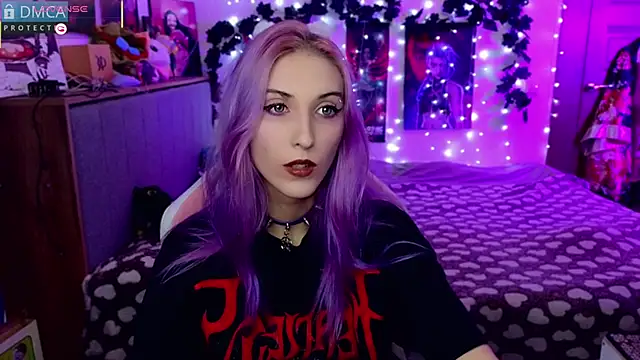Snapshot of Violet_Noir chatting on January 2025 12:16:01 PM Violet Noir online show from January 2025 12:16:01 PM