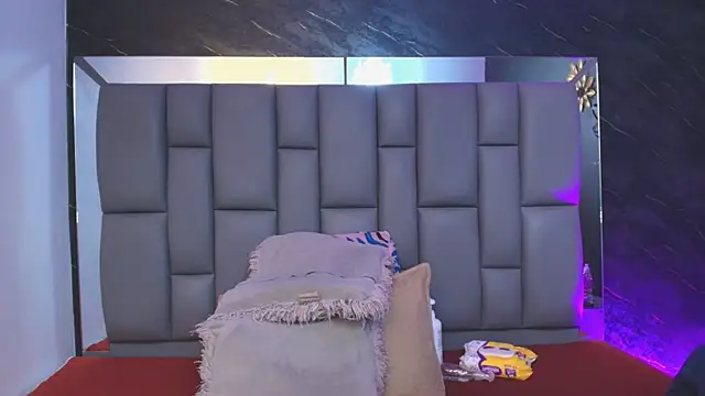  MiaBrown  online show from November 2025 12:04:01 PM