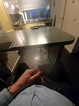 jk1981jk online show from February 2026 05:19:01 PM