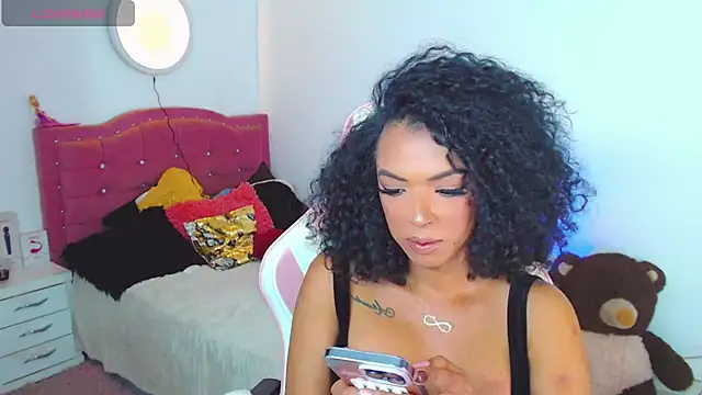 Tanedra collings online show from April 2026 04:04:02 AM