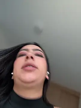 Nicollemays online show from May 2026 02:11:01 PM