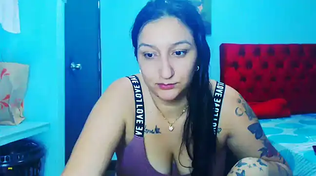 Snapshot of liz_dirty chatting on January 2025 11:30:01 PM liz dirty online show from January 2025 11:30:01 PM