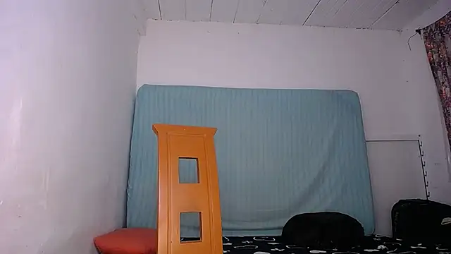 Snapshot of yselahot chatting on November 2025 01:21:02 PM yselahot online show from November 2025 01:21:02 PM