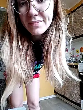 Snapshot of _Sweet_Love_ chatting on February 2025 11:28:02 AM Sweet Love online show from February 2025 11:28:02 AM