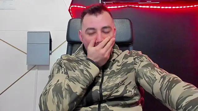 Snapshot of DuncanStone chatting on March 2026 05:35:01 AM DuncanStone online show from March 2026 05:35:01 AM