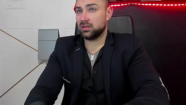 Snapshot of DuncanStone chatting on March 2026 05:57:01 AM DuncanStone online show from March 2026 05:57:01 AM