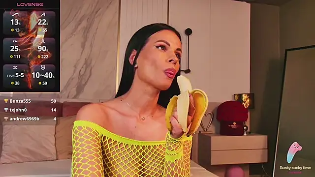 Snapshot of EllaViceX chatting on January 2025 07:43:02 AM EllaViceX online show from January 2025 07:43:02 AM