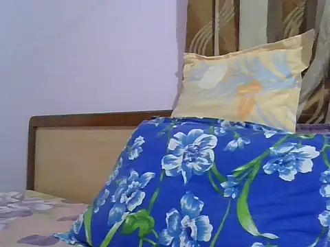 Snapshot of mrose8080 chatting on December 2025 08:04:01 PM mrose8080 online show from December 2025 08:04:01 PM