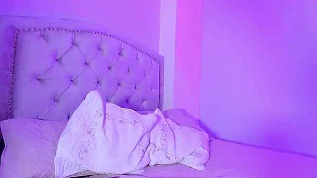 CamileHolmes online show from February 2025 05:02:02 AM