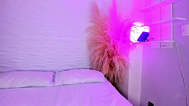 CamileHolmes online show from January 2026 05:24:02 AM