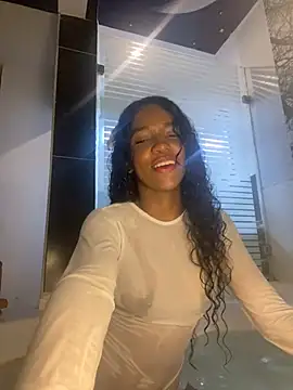 Snapshot of Tina_Rouse2 chatting on January 2025 05:26:02 PM Tina Rouse2 online show from January 2025 05:26:02 PM