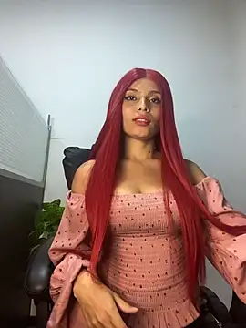 Snapshot of Tiffanysurez_ chatting on June 2026 11:28:01 PM Tiffanysurez online show from June 2026 11:28:01 PM