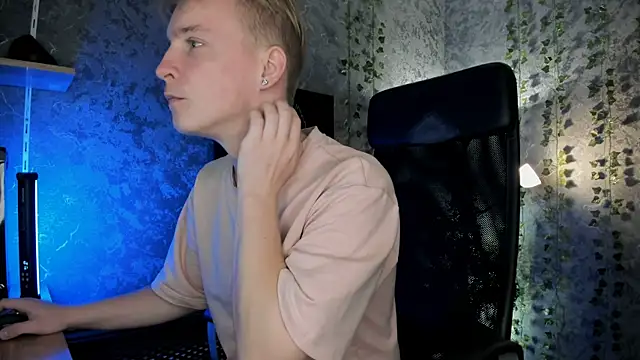 AlexxSweet online show from September 2025 06:52:02 AM