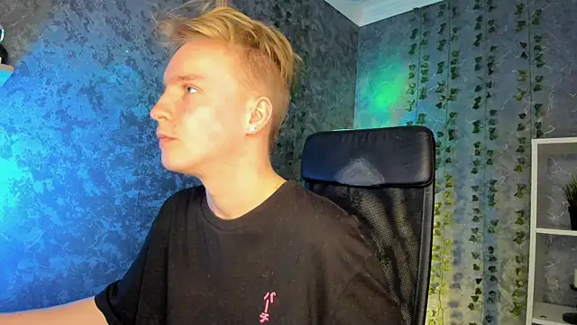 Snapshot of AlexxSweet chatting on January 2026 06:40:01 AM AlexxSweet online show from January 2026 06:40:01 AM